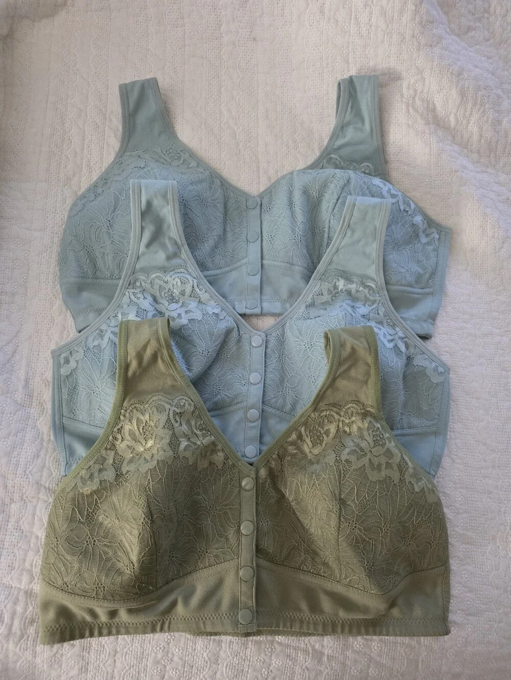 3 Bras Cotton Front Snap Comfort Lace Trim